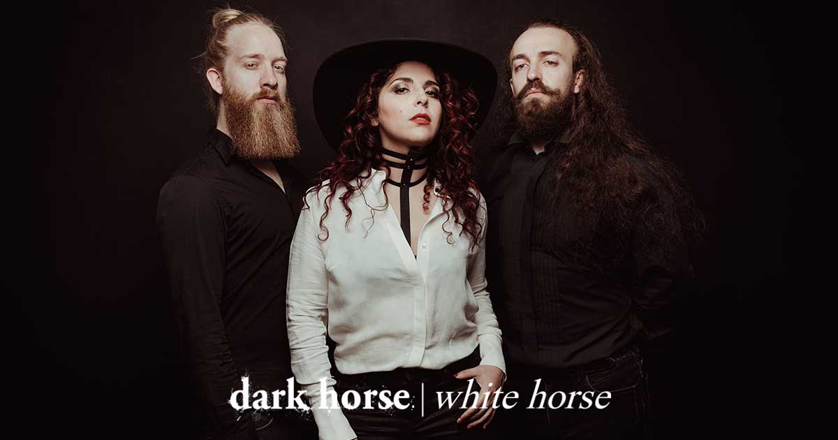 Interview met Dark Horse White Horse