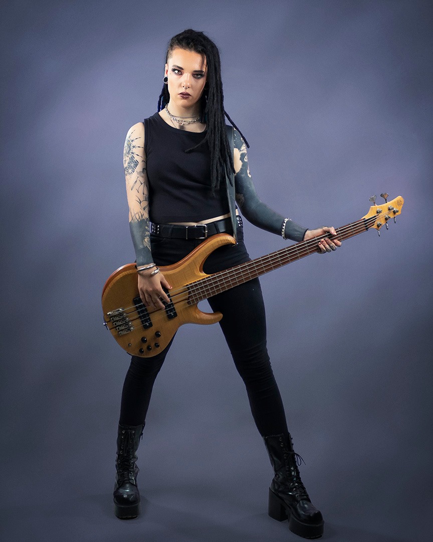 Nieuwe bassiste voor Shuulak