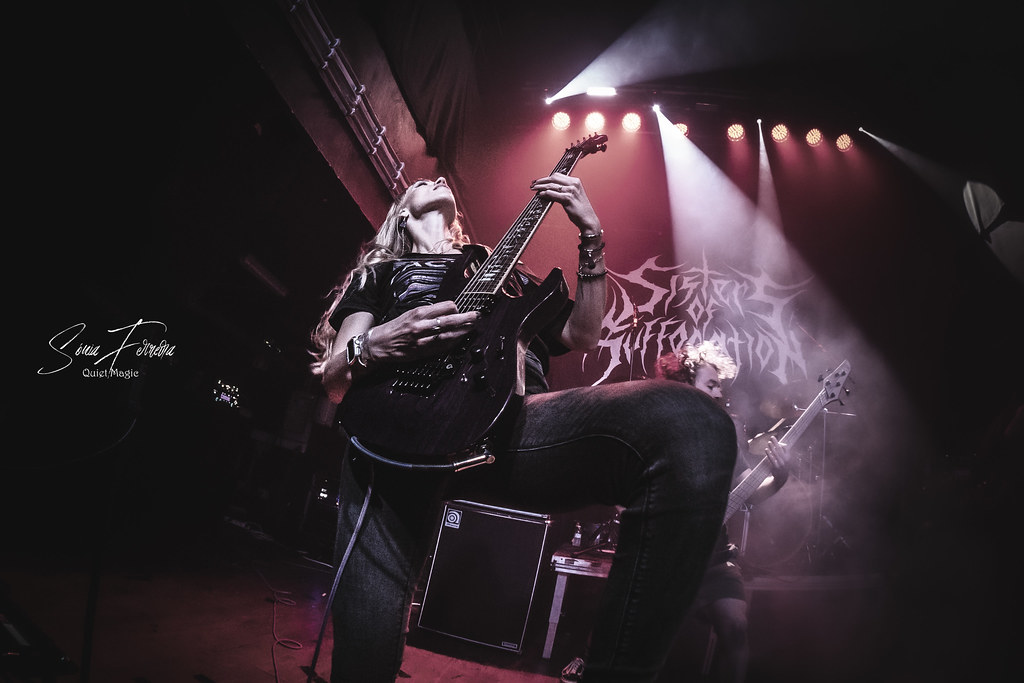 Gitariste verlaat Sisters Of Suffocation