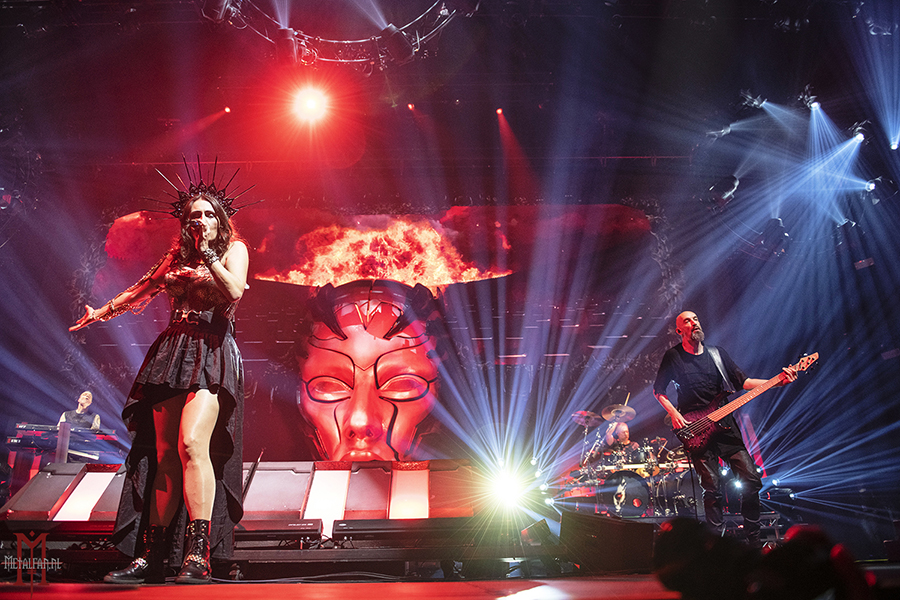 Within Temptation, Evanescence en Smash Into Pieces